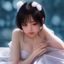 用户网冲浪小白头像，年轻女性，轻松表情